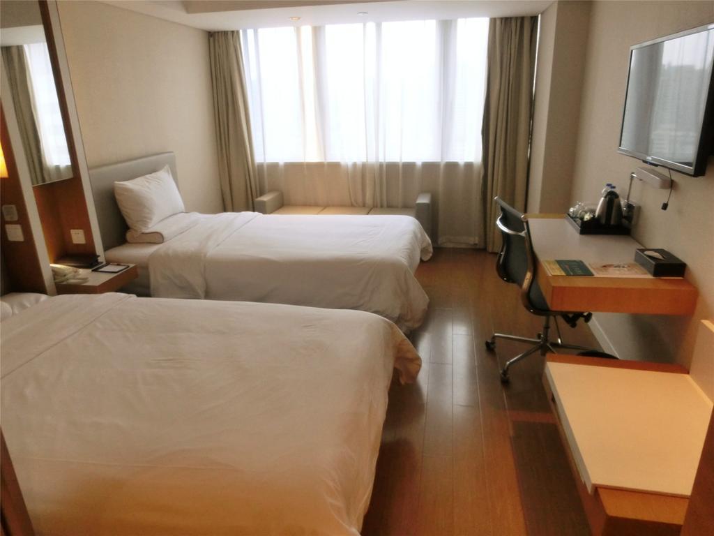 Ji Hotel Guangzhou Zhujiang New Town Exterior foto